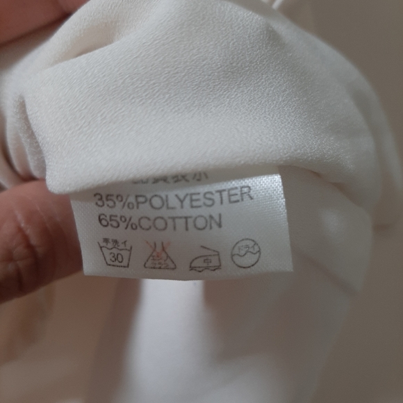 Sleeveless blouse - Picture 7 of 7